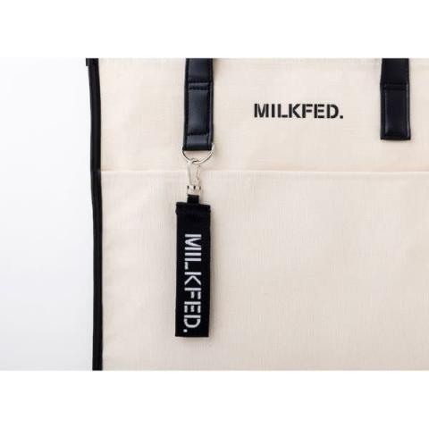 『MILKFED. TOTE BAG & LOGO STRAP BOOK special package ver.』のロゴストラップ