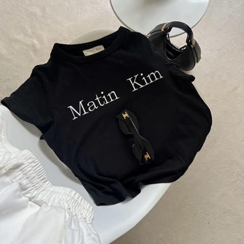 Matin Kimの「MATIN LOGO CROP TOP IN BLACK」