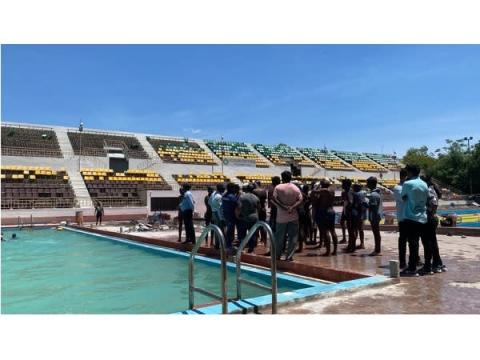 パワーストロークが、インド・チェンナイにて水泳コーチを対象に水難訓練を実施